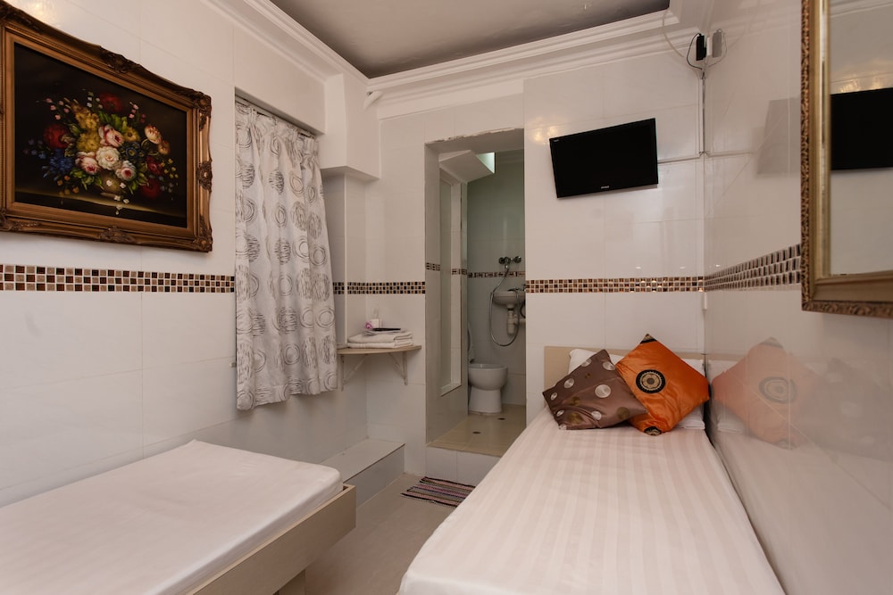 Lily Garden Guest House 36/50