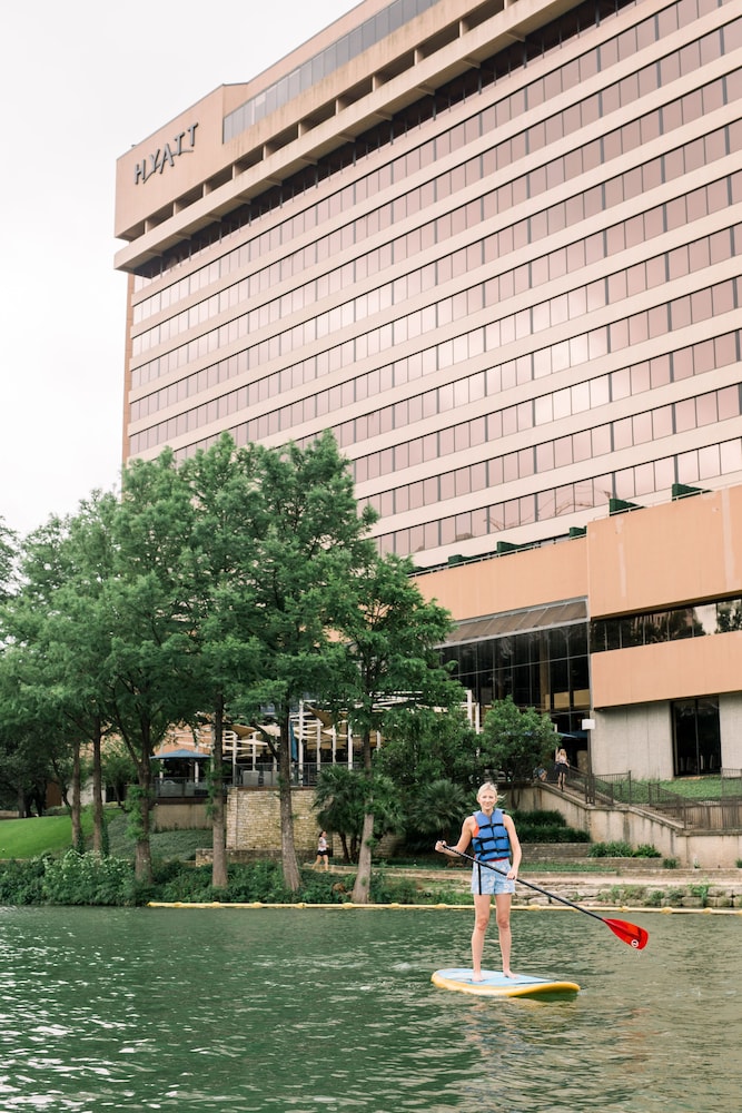 Hyatt Regency Austin 72/77