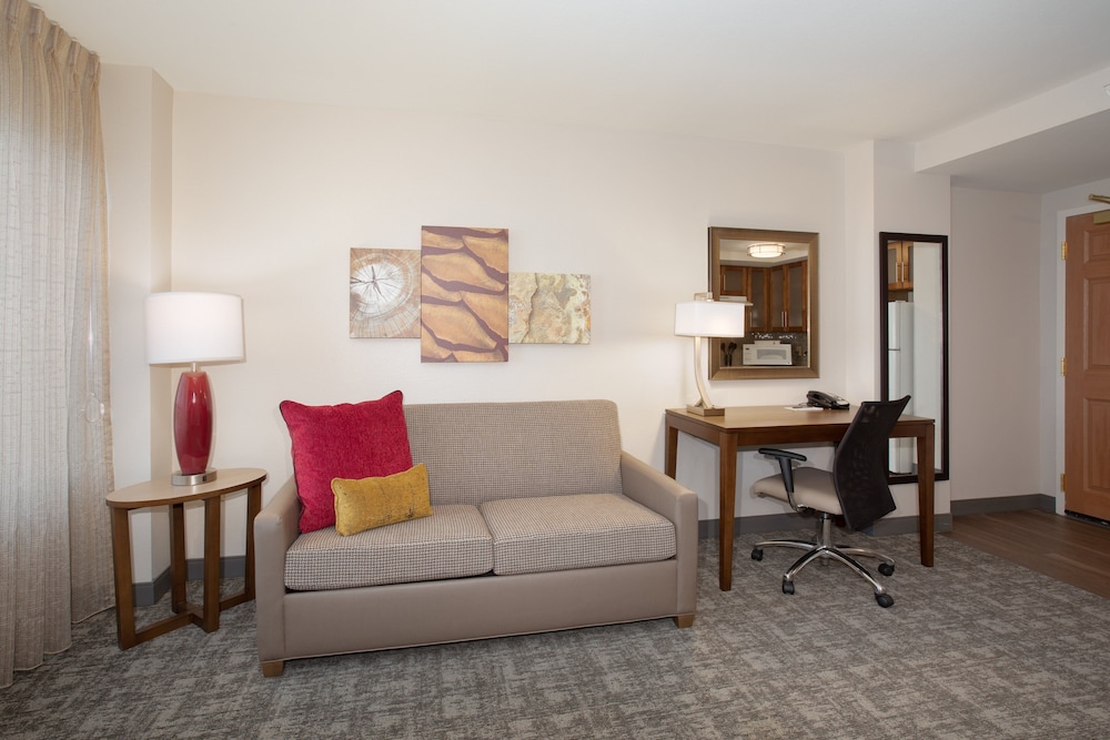 STAYBRIDGE SUITES DENVER INTERNATIONAL AIRPORT 34/63