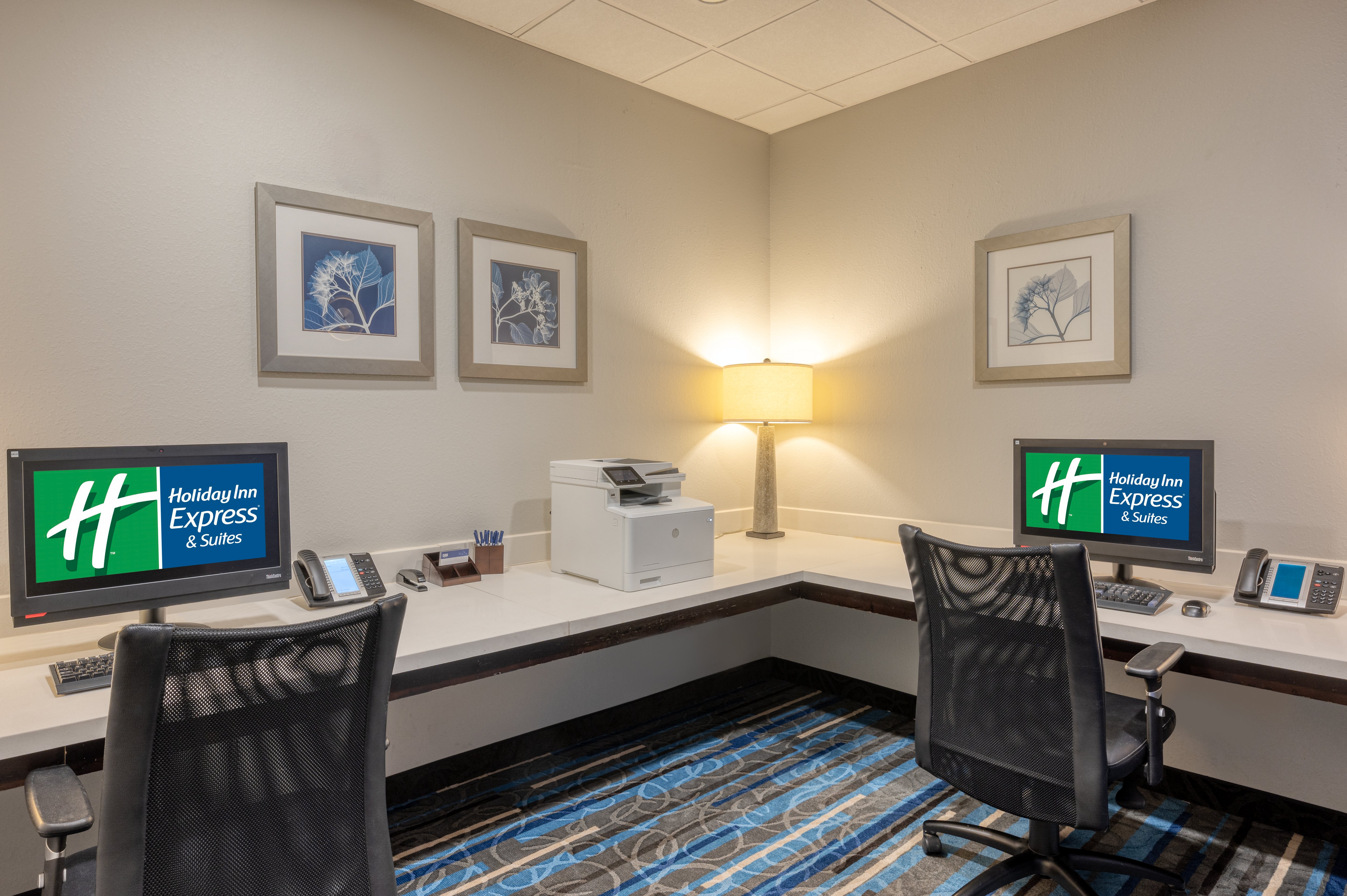 Holiday Inn Express Suites Edwardsville 42/45