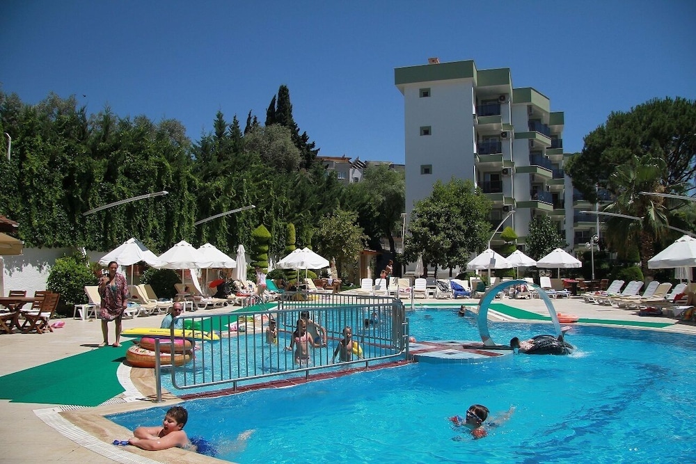 Opus Apart Hotel 52/63