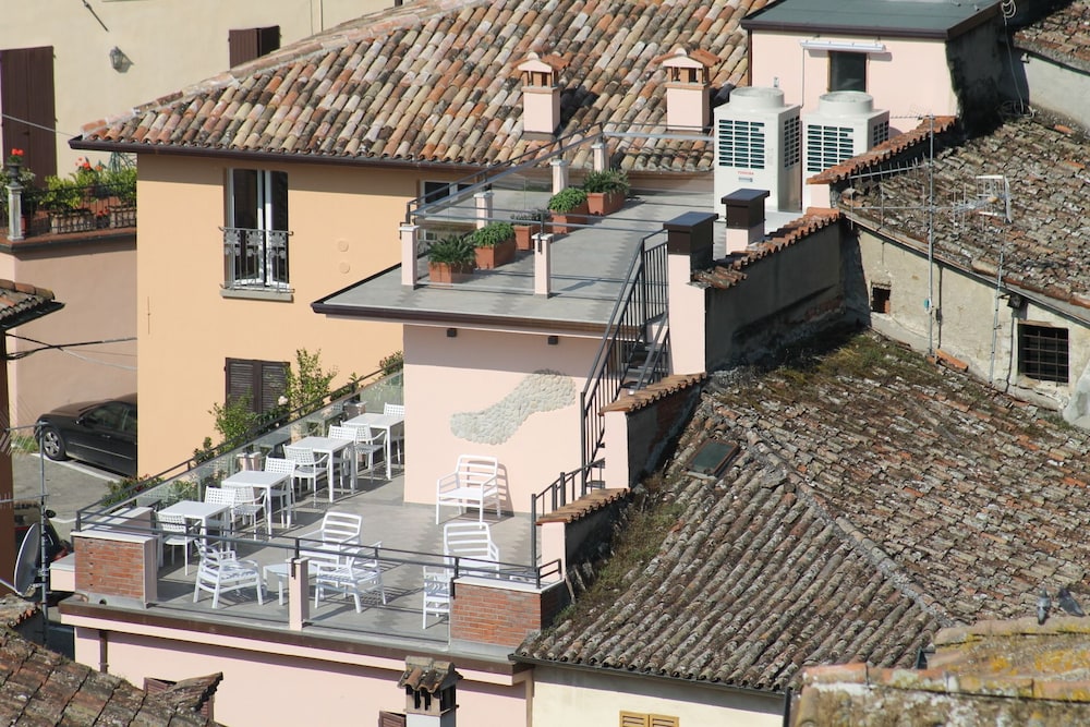 Albergo La Rocca 42/50