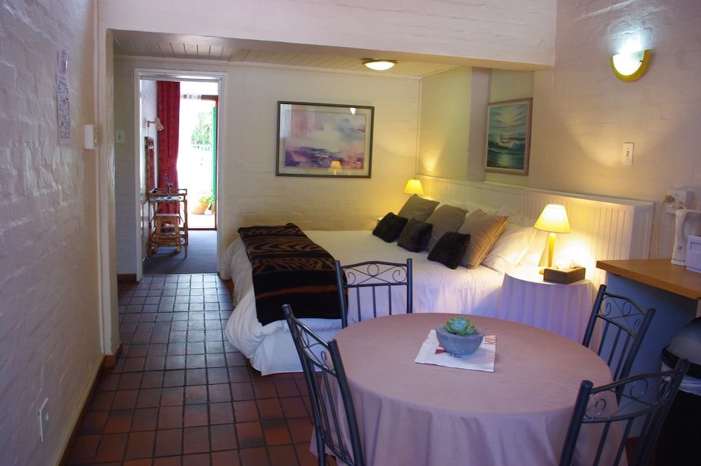 Aqua Marine Guest House 34/67