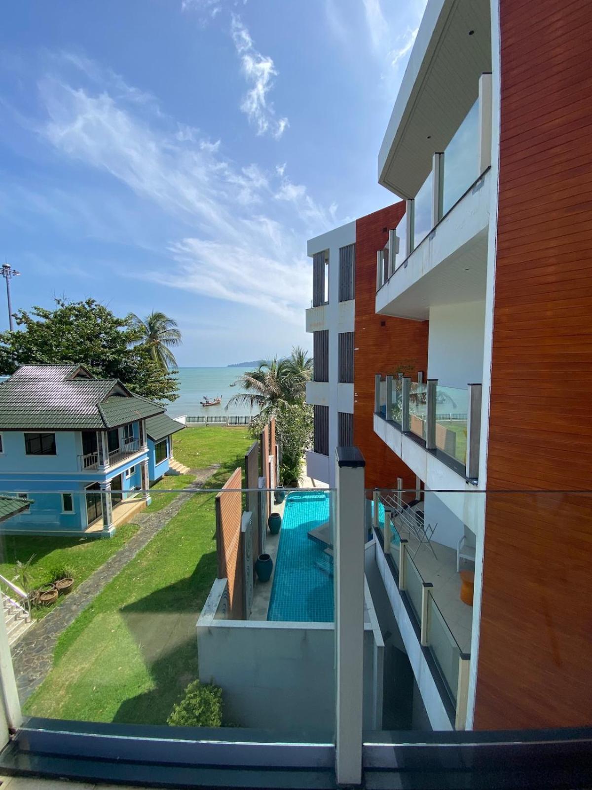 Beachfront Phuket 29/29