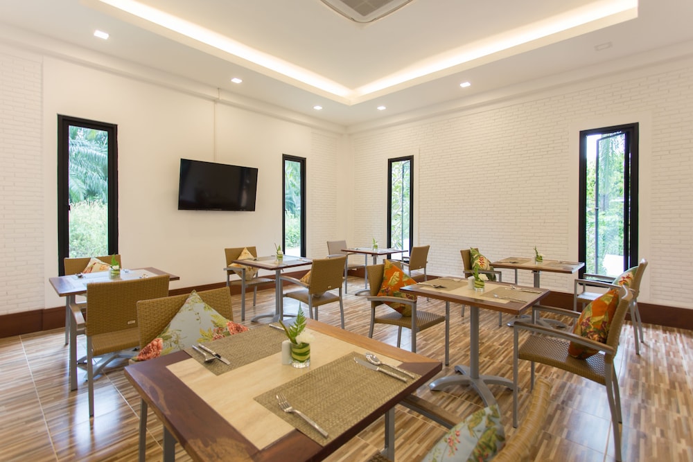 Alisea Pool Villas 57/65