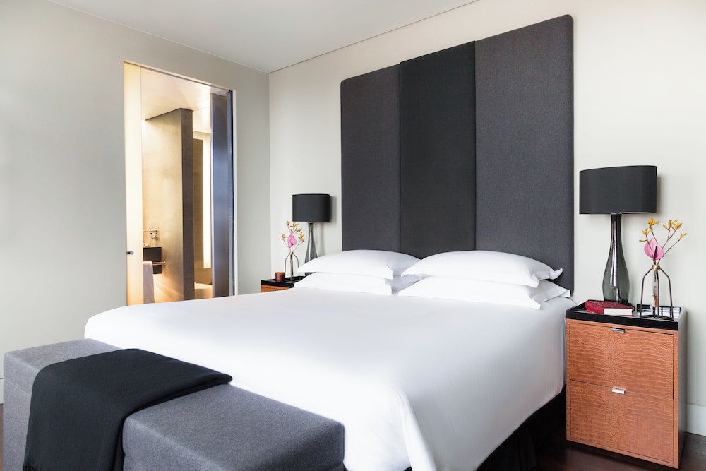 1 BEDROOM, DELUXE, SUITE
