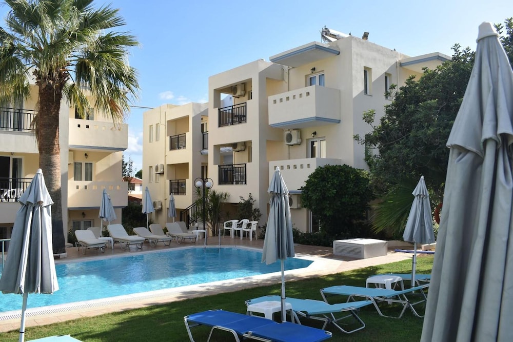 Sunshine Studios and Apartments 26/34