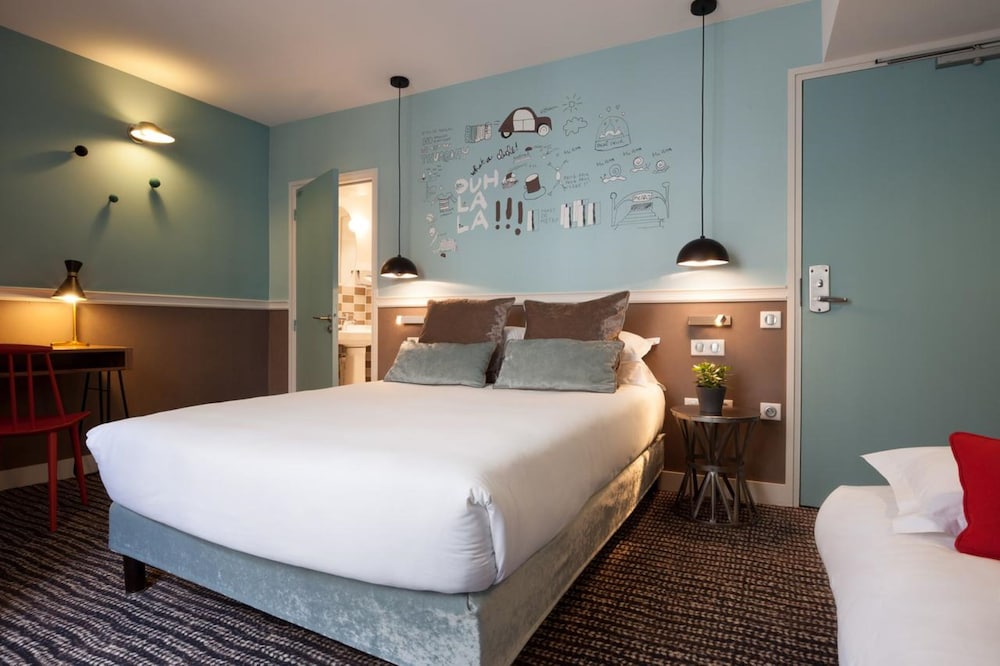 Hotel Des 3 Poussins 23/53