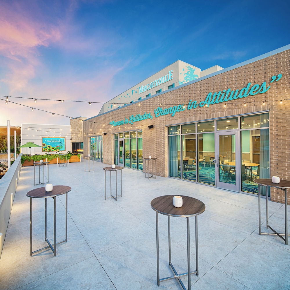 Margaritaville Hotel Kansas City 4/52