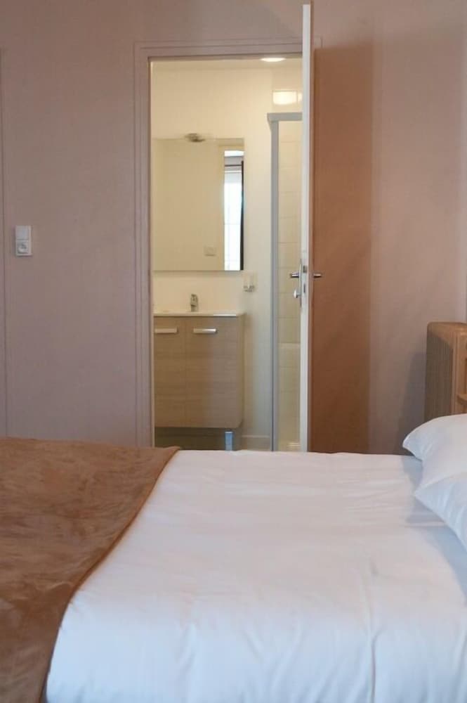 Hotel Des Pyrenees 10/37