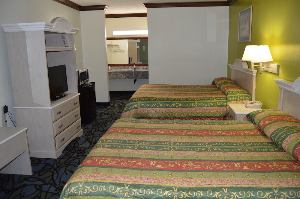 Economy Inn - Akron 11/57