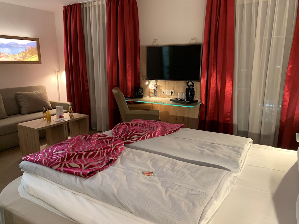 Hotel And Restaurant Edel Weiss Bremen 15/71