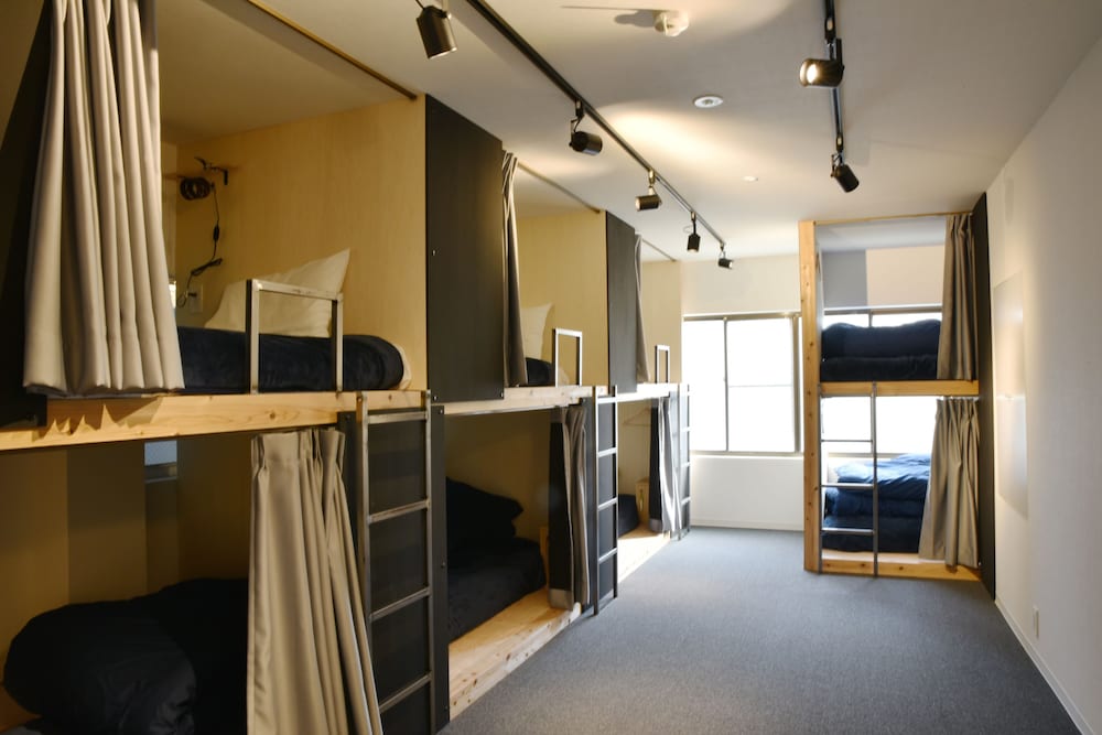 Tomarigi Hostel 17/37