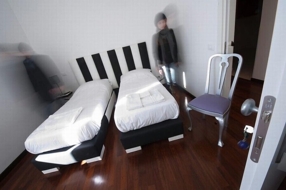 Imperia Suite 23/48