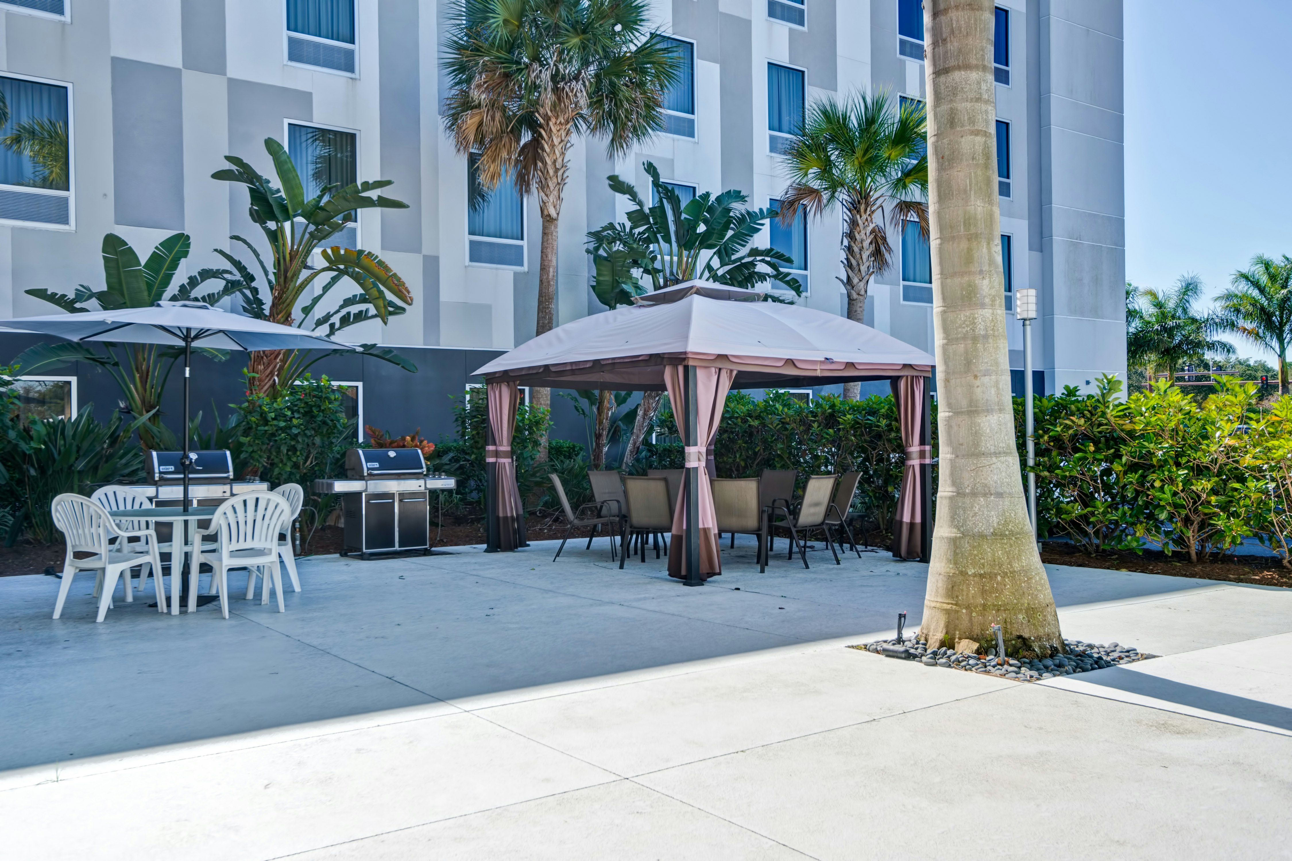 Hampton Inn and Suites Sarasota/Bradenton-Airport 61/68