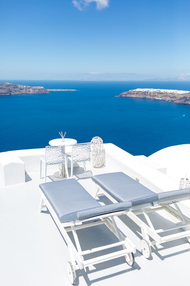 DREAMING VIEW SUITES 47/60