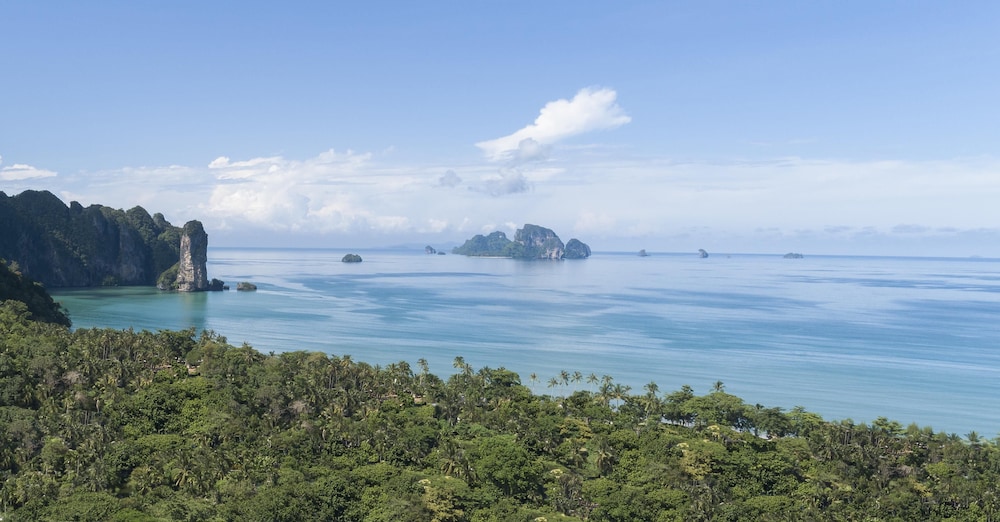 Avani Ao Nang Cliff Krabi Resort 68/75