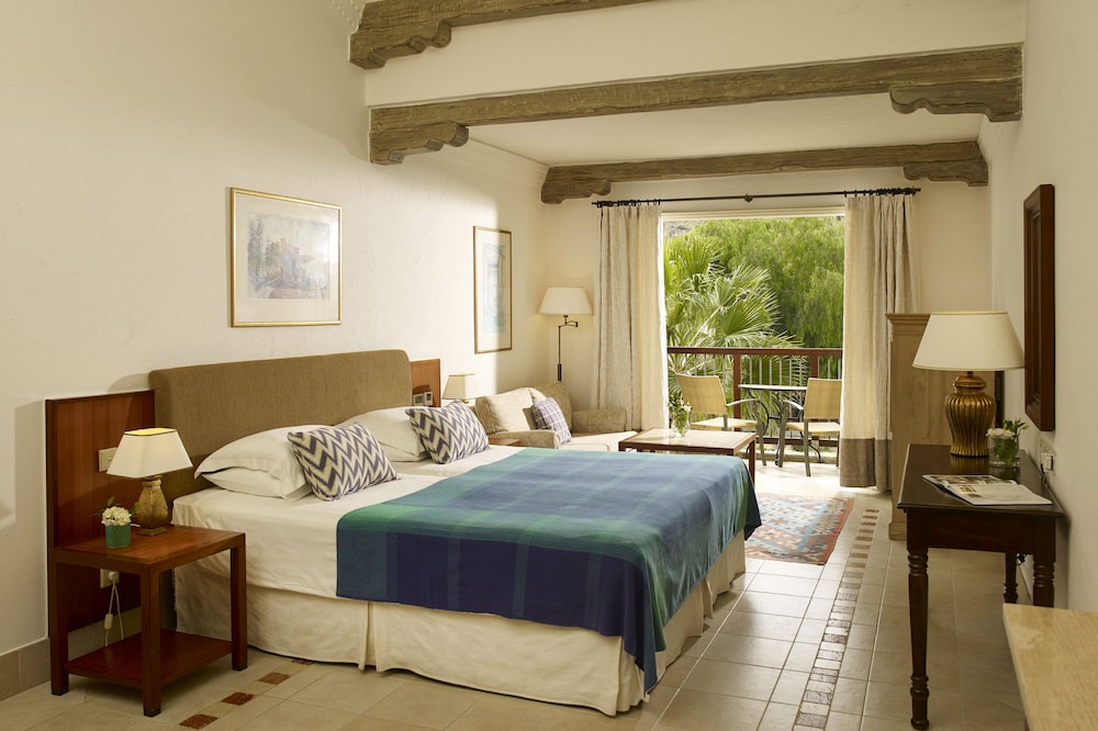 Junior Suite, Pool View