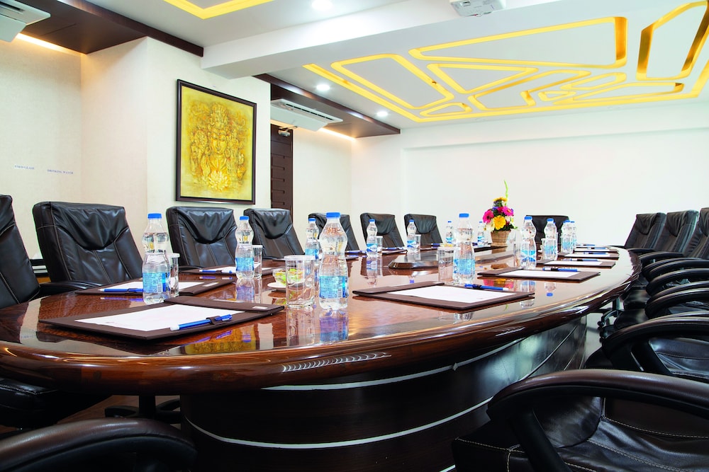Ramyas Hotels 26/27