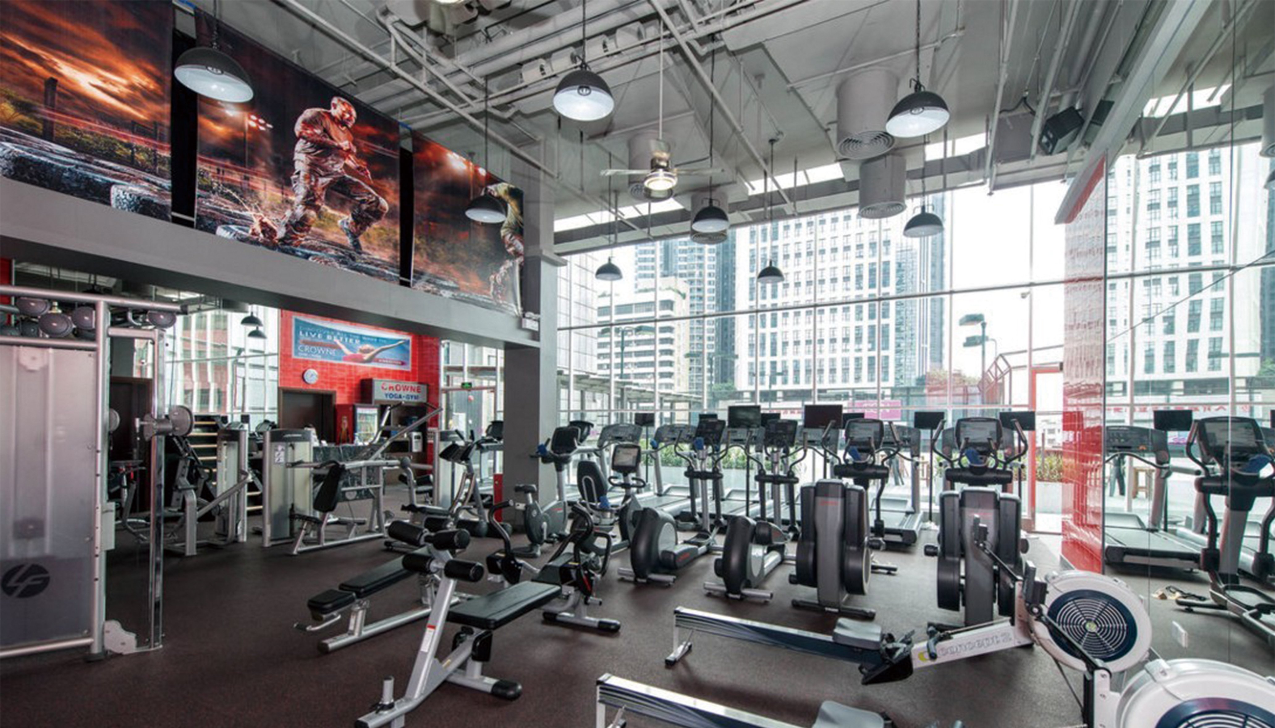 Crowne Plaza City Centre 34/78