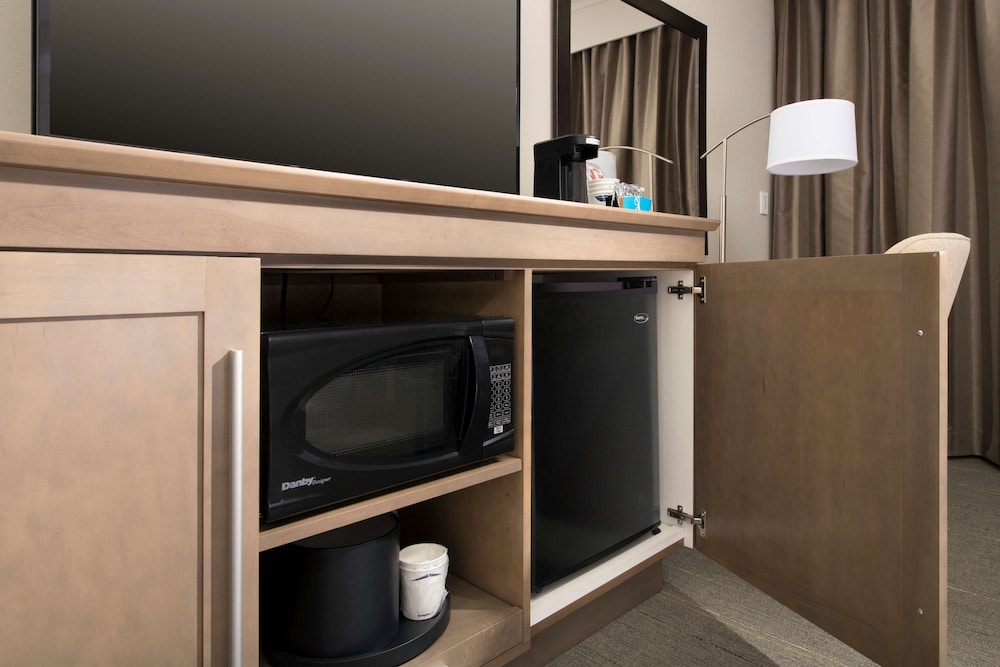 Hampton Inn Wilmington Downtown 14/33