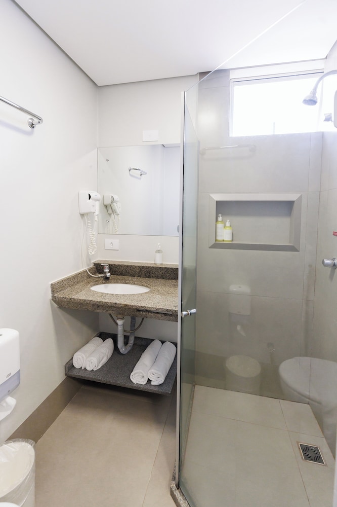 TONELLO BUSINESS HOTEL 43/47