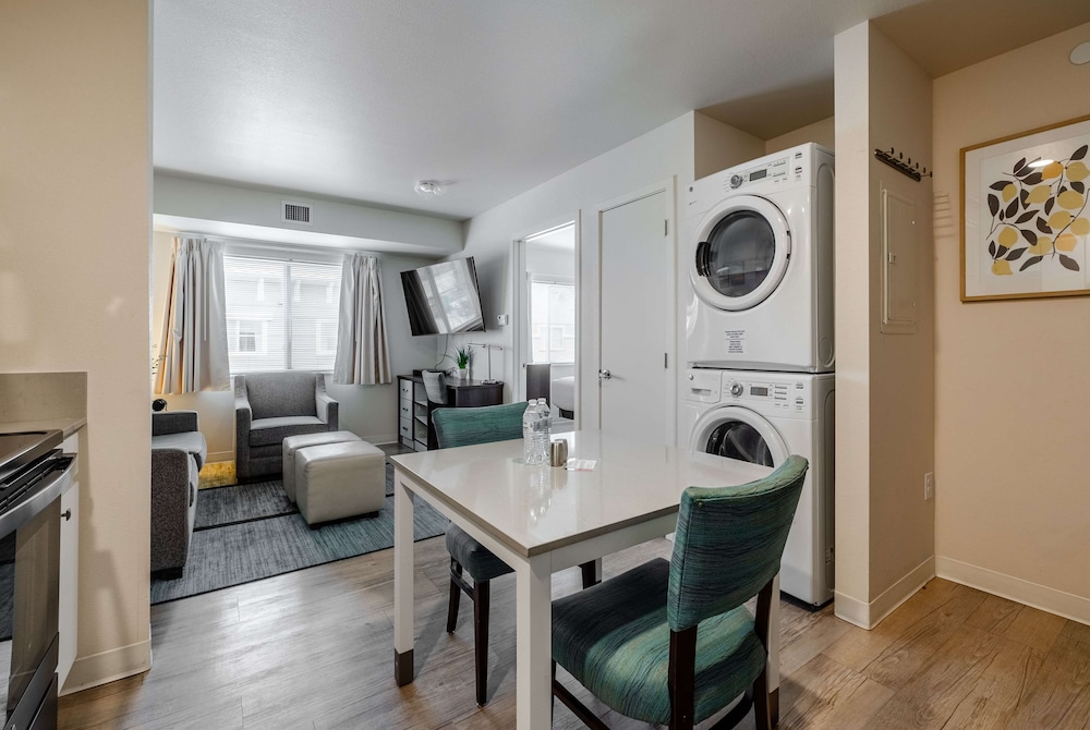WaterWalk Extended Stay by Wyndham Wichita 17/43