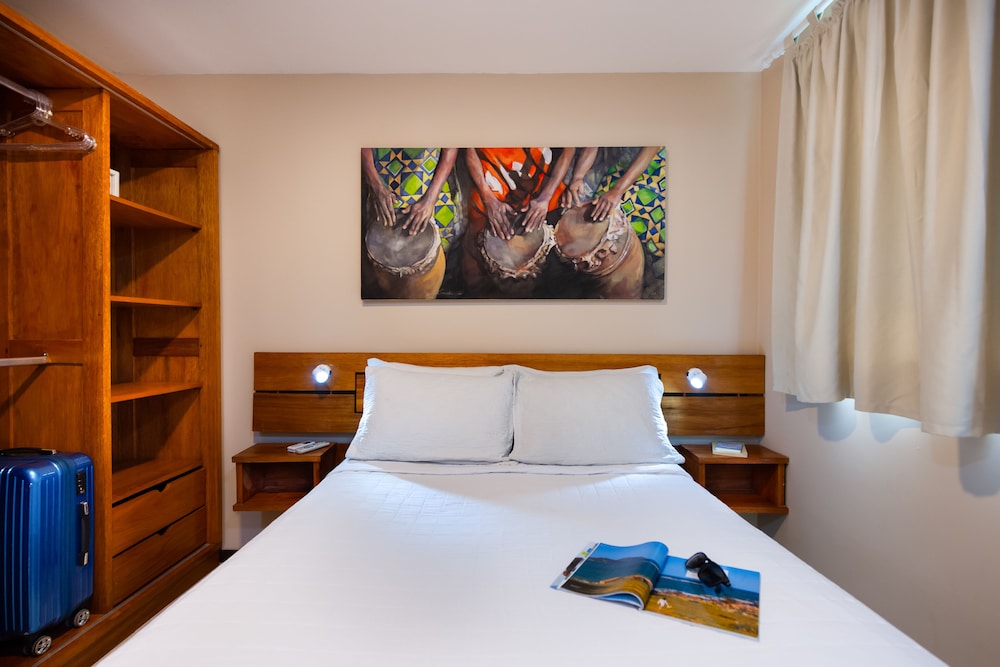 DELUXE, DOUBLE BED