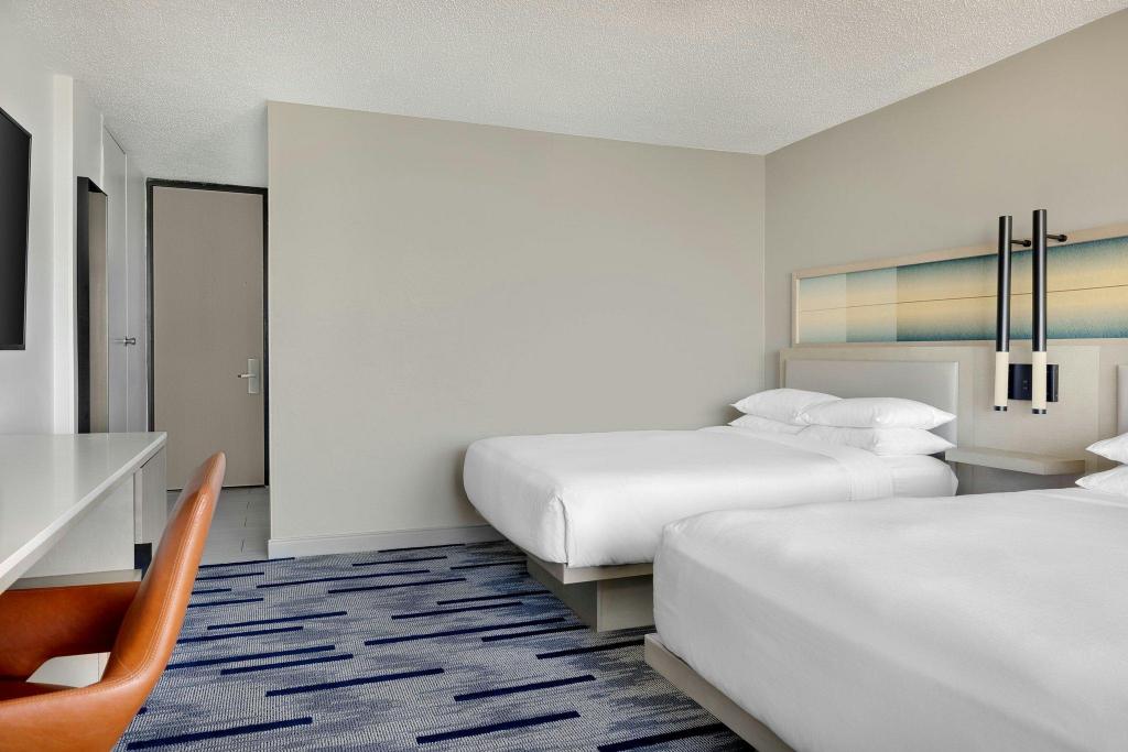 Guest Room, 2 Double Beds, High Floor