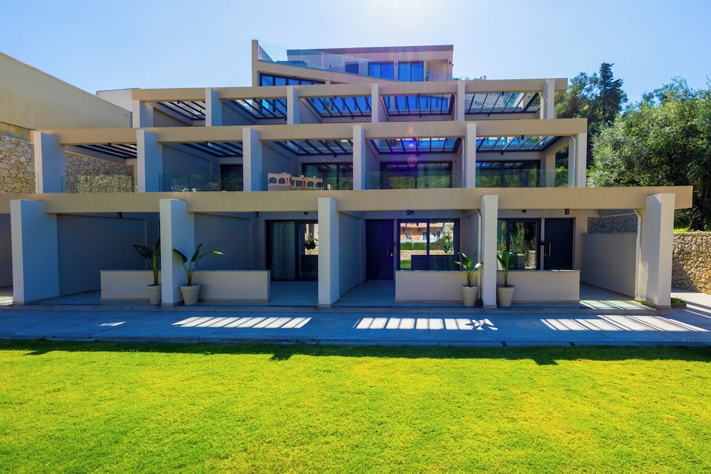 Nobile Boutique Hotel 38/43