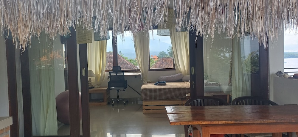 Amed Sari Beach Guesthouse 19/50