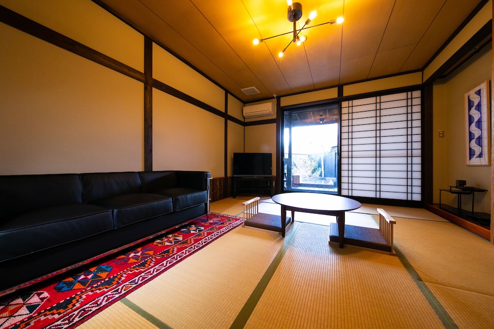 Yufuin Bath Satoyamasafu 35/50