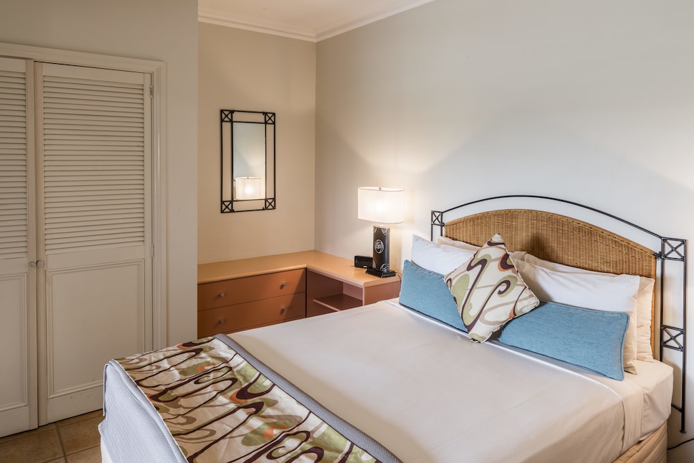 Moonlight Bay Suites 6/41