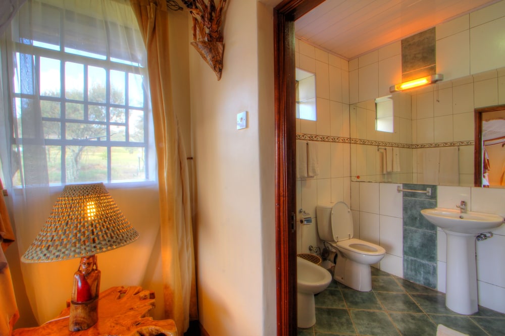 Naivasha Kongoni Lodge 50/50