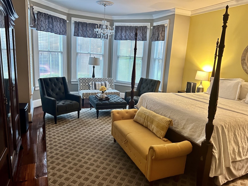 Barksdale House Inn 45/59