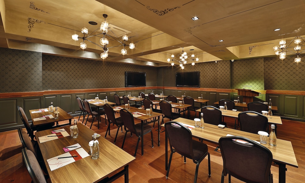 Sanat Hotel Pera 45/55
