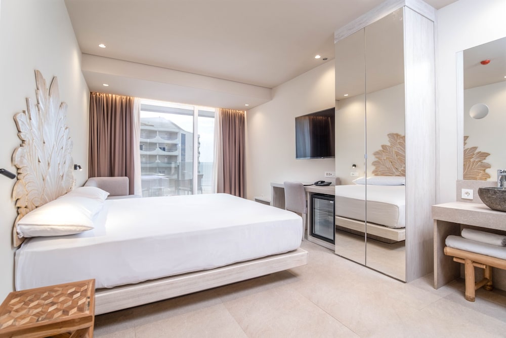 SUPERIOR, DOUBLE BED