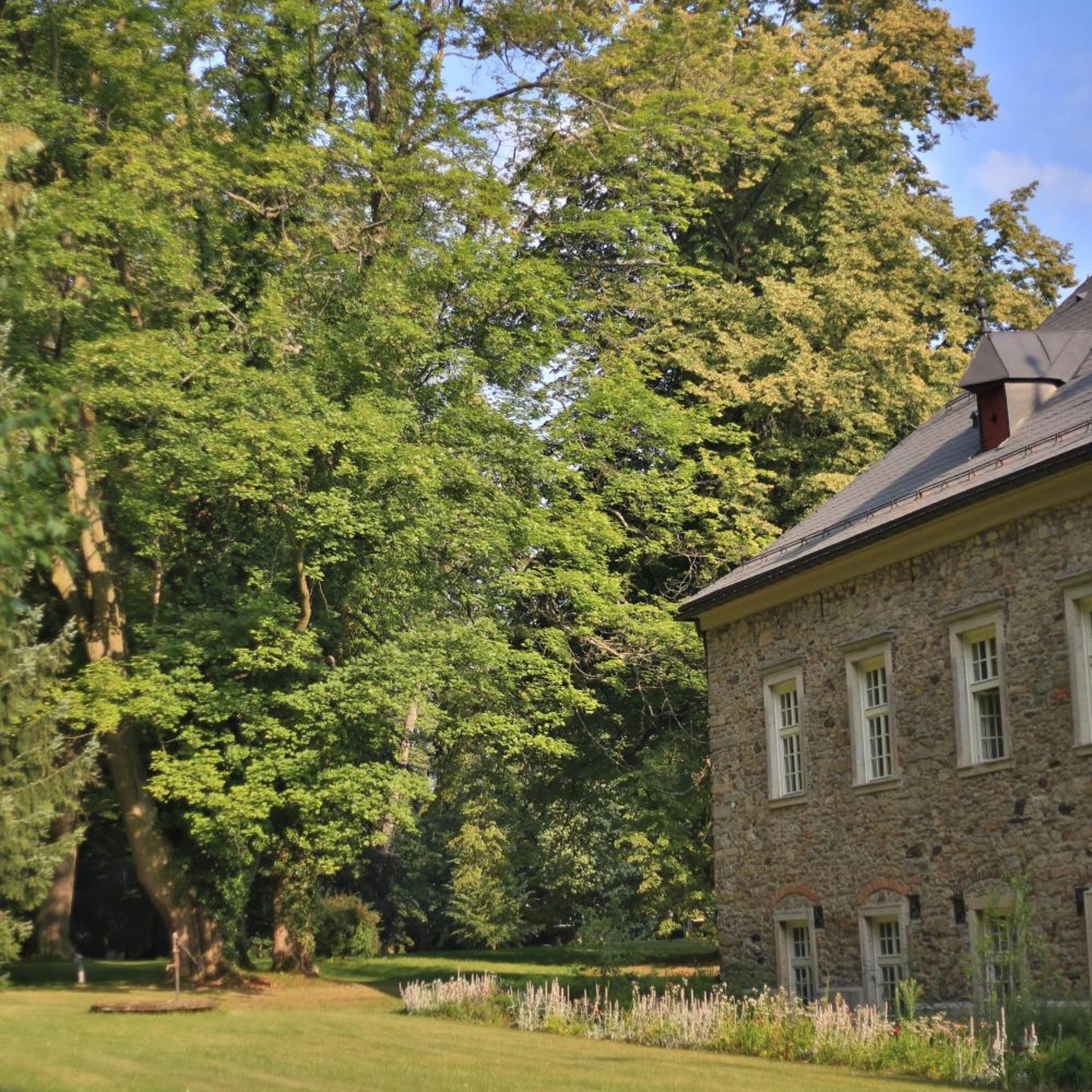 Chateau Heralec 47/50