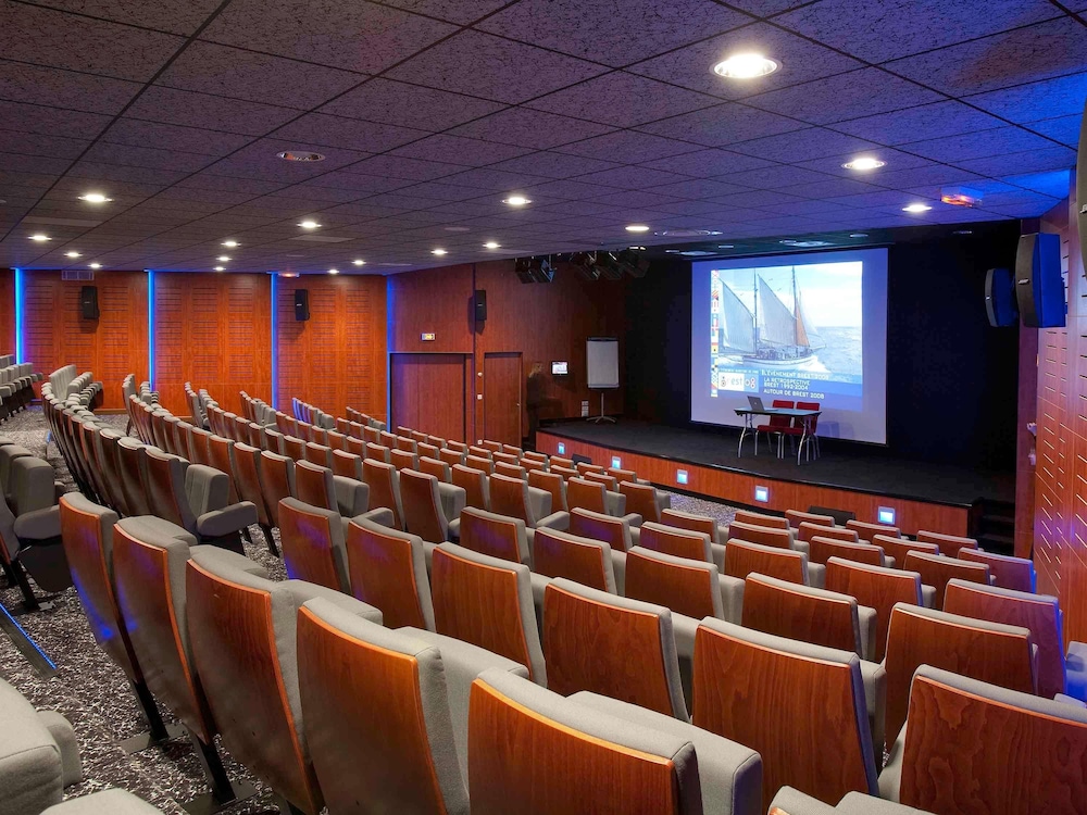Mercure Quimper Centre 44/46