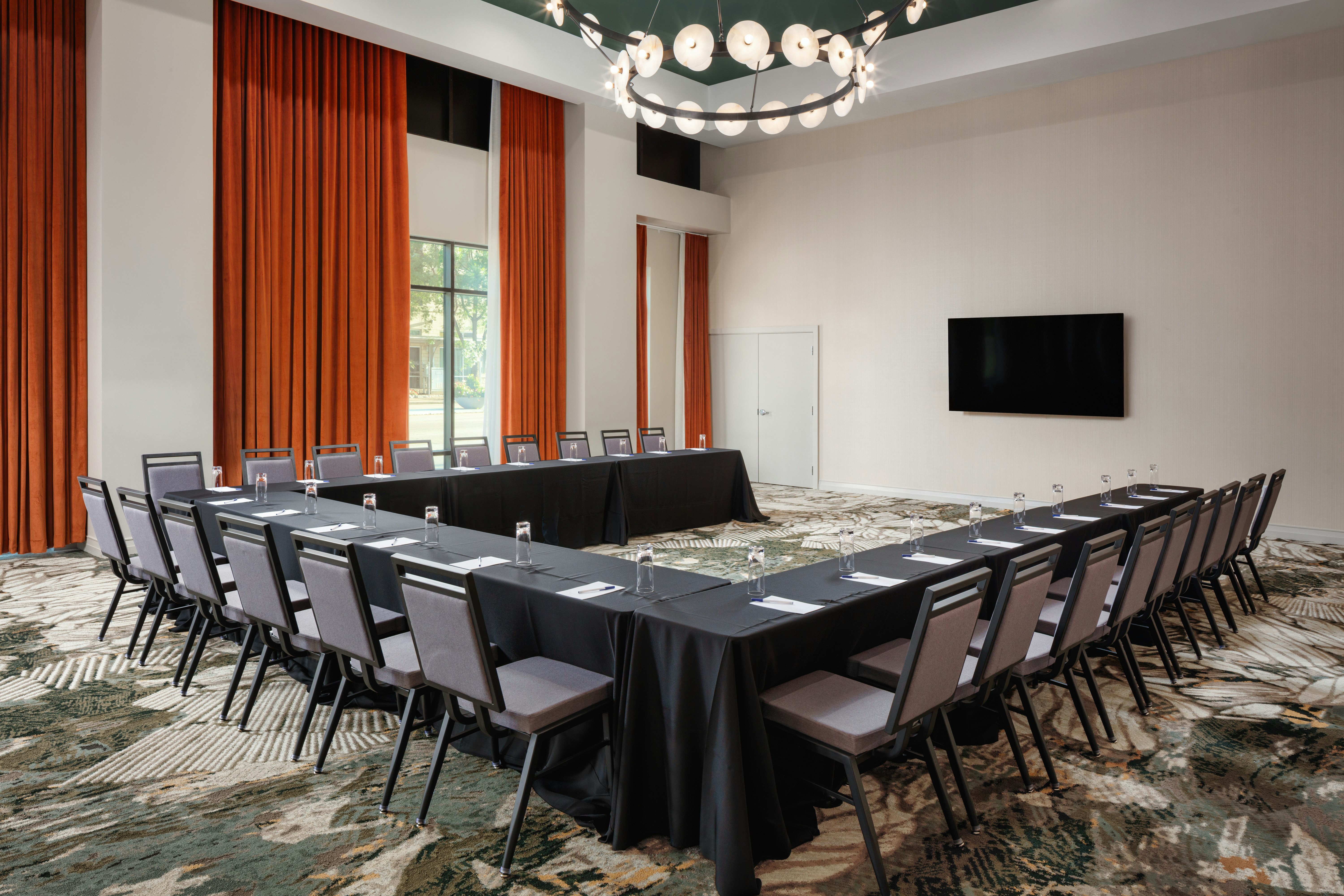 Embassy Suites by Hilton Chattanooga Downtown 40/51