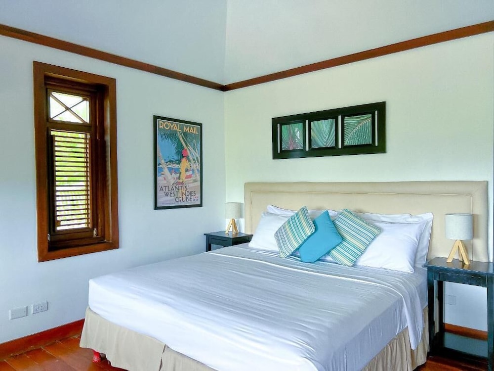 Santosha Barbados 4/45
