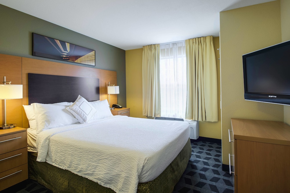 TownePlace Suites Kansas City Overland Park 12/37
