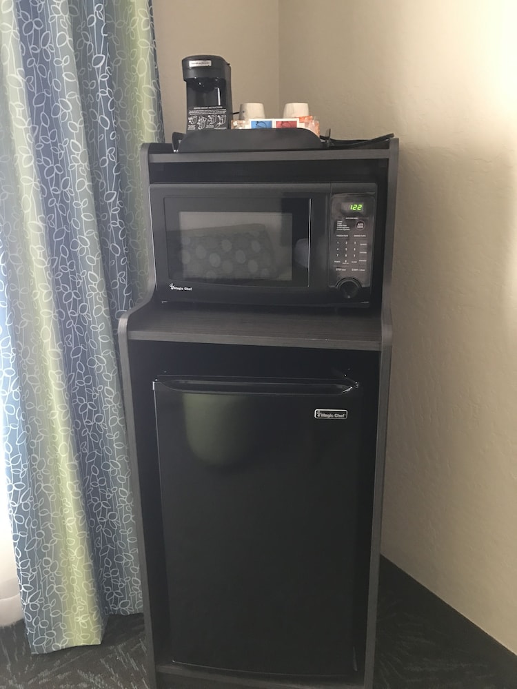 Days Inn & Suites by Wyndham East Flagstaff 21/36