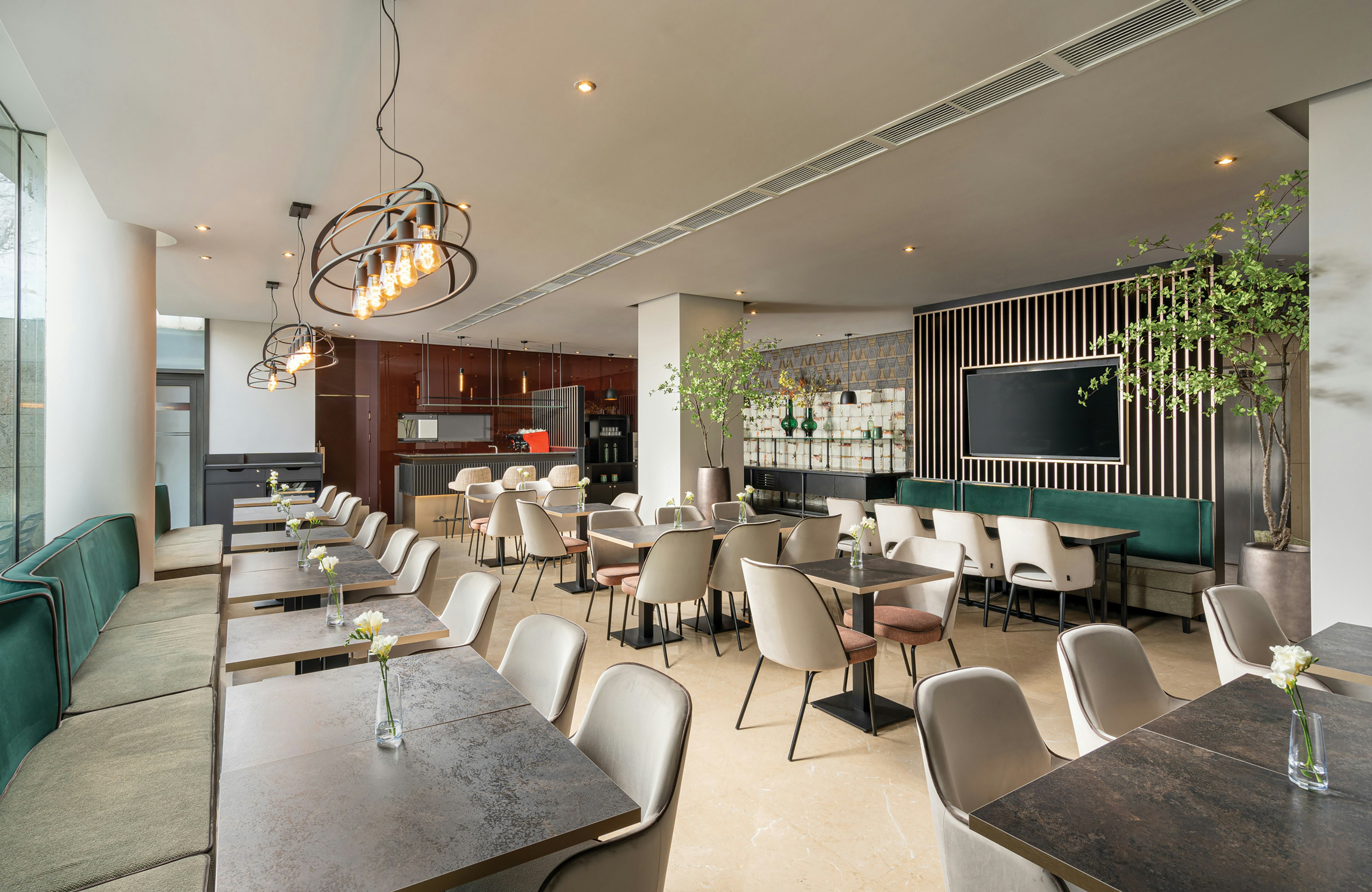 Leonardo Hotel Bucharest City Center (ex Golden Tulip Victoria) 33/38