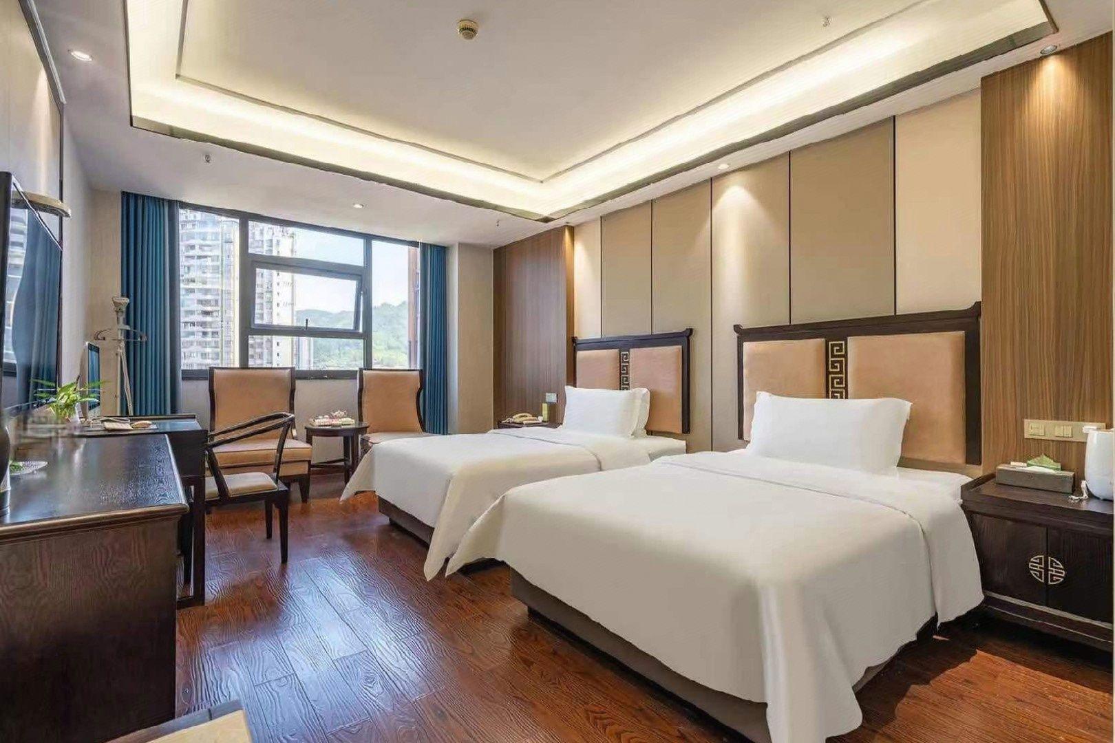Caifu Holiday Hotel 7/37