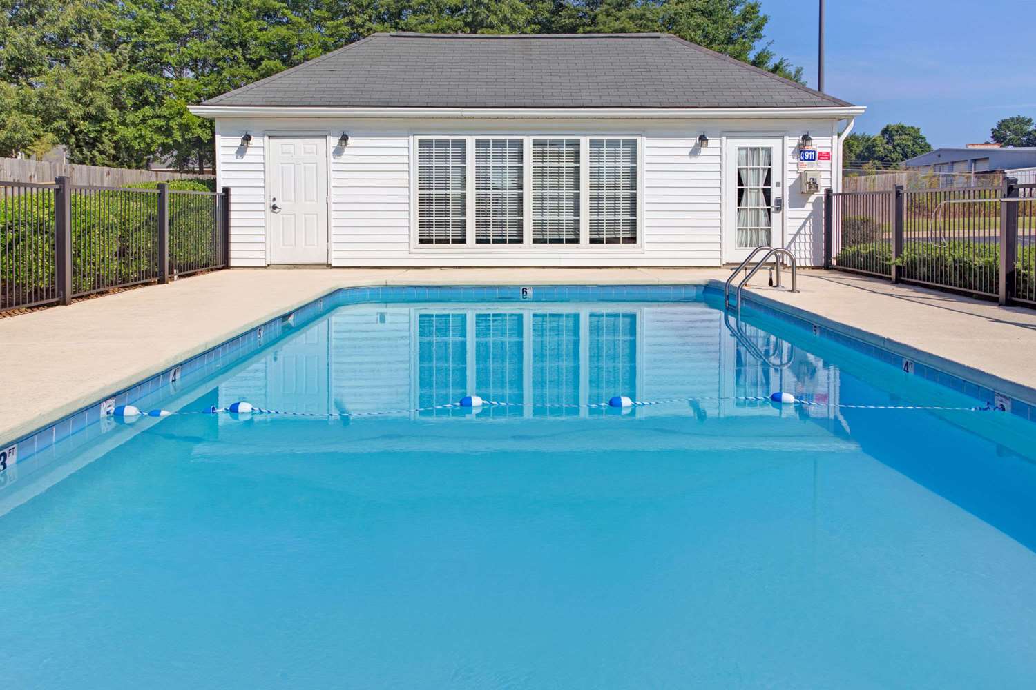 Baymont By Wyndham Sanford 3/13