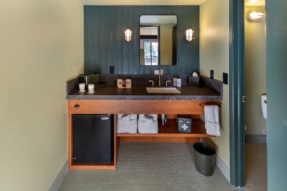 Station House Inn South Lake Tahoe 61/71