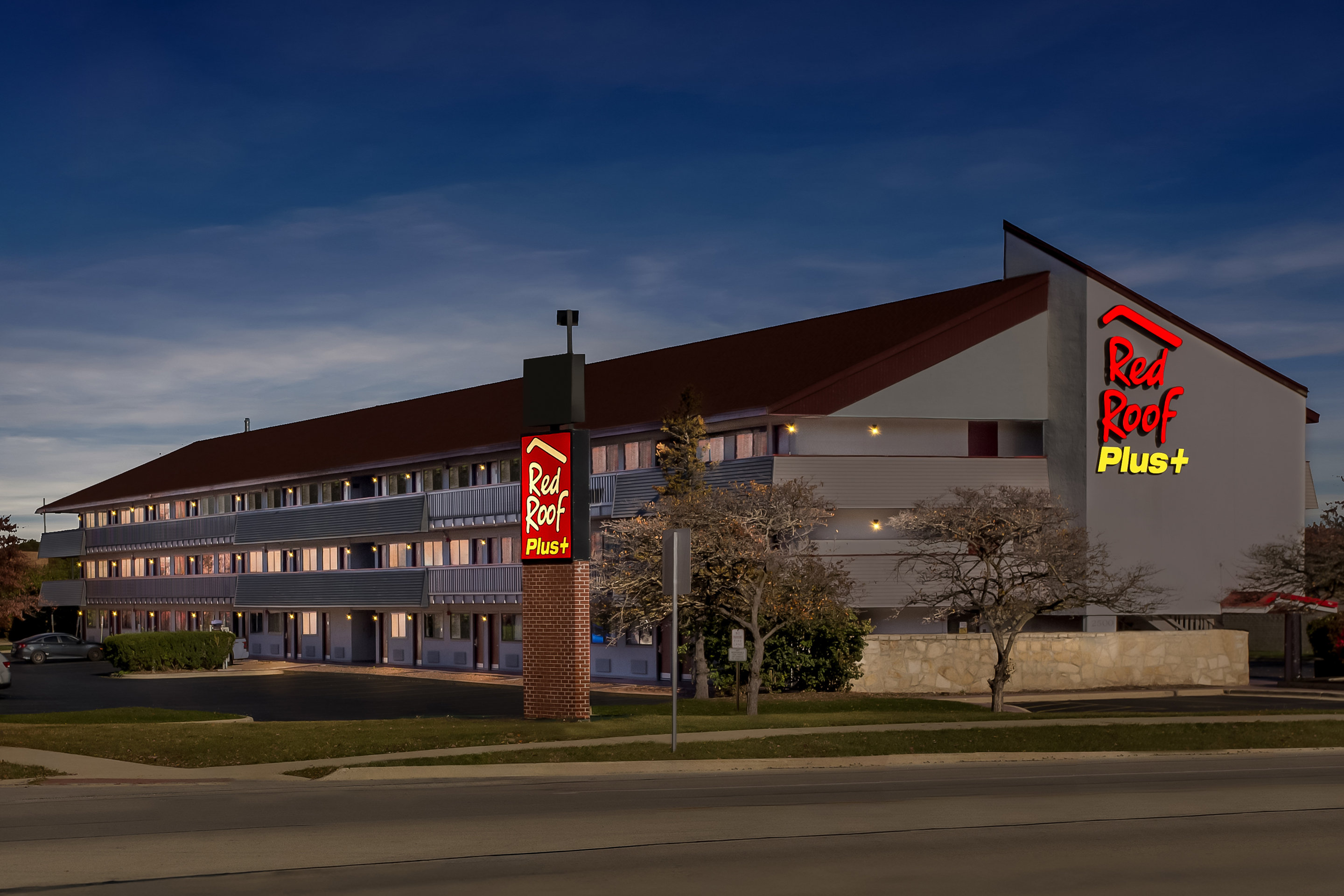 Red Roof PLUS Chicago - Hoffman Estates 2/29