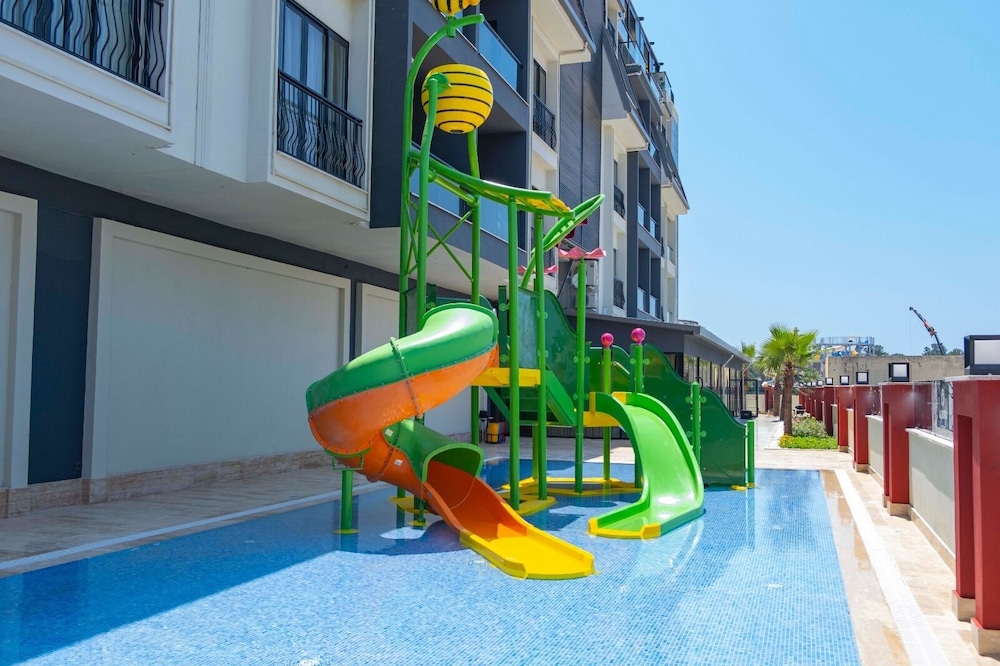 Algora Halal Hotel and Spa 35/50