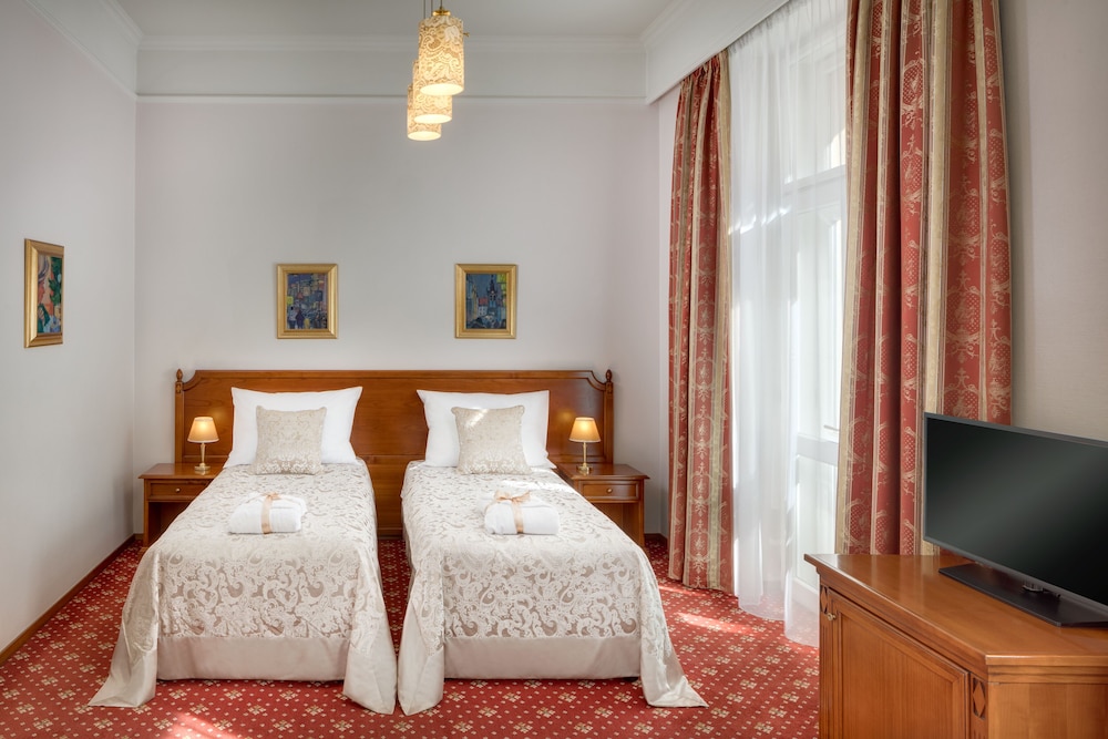 Boutique Hotel Seven Days 12/50